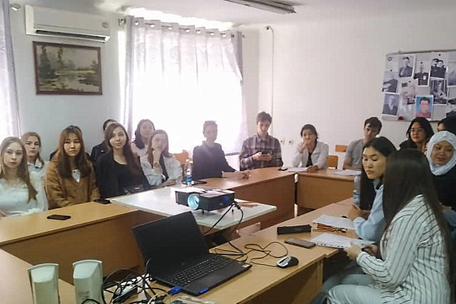 Телемост ЕГУ-КРСУ: участники рассказали о героях Великой Отечественной войны